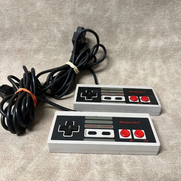 Lot (2) NES Nintendo Original OEM Controller Model #NES-004 - Picture 2 of 3